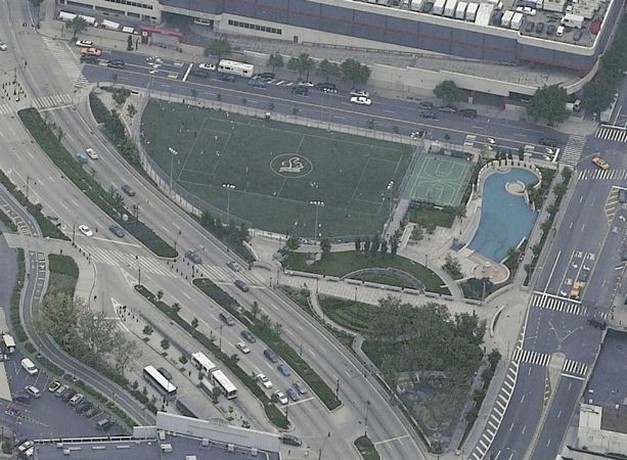chelsea et le quartier du vetement: chelsea waterside park 11th av - 24 str